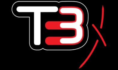 Logo de tecnología T3 de DBA con T3 estilizado en negro y rojo representando el sistema avanzado de diseño de ranuras tridireccionales
